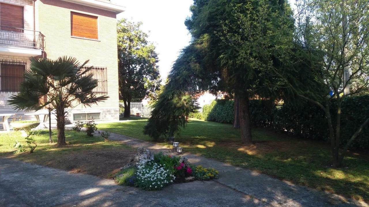 Villa Paulette Bassignana Exterior foto